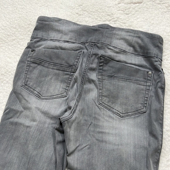 Rock & Republic Gray Jeggings - Picture 4 of 6